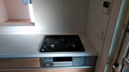 ����7