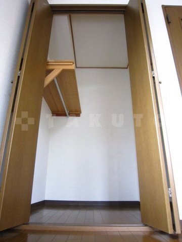 ����14