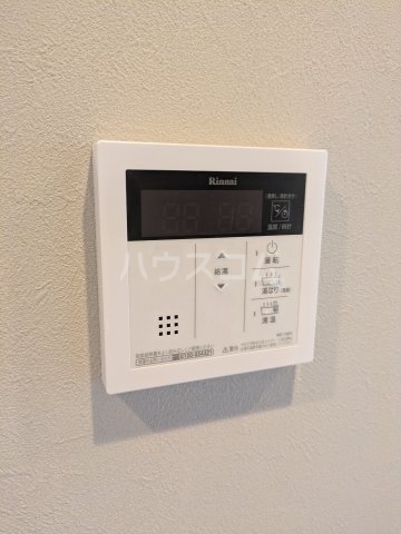 ����8