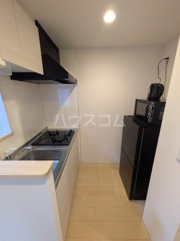 ����26