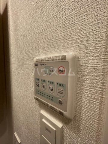 ����24