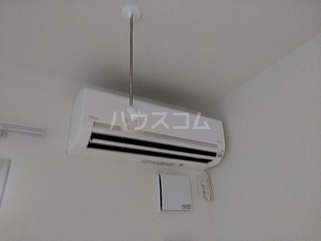 ����8