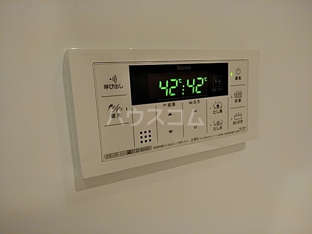 ����20