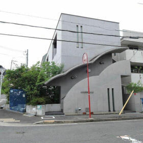 ����2