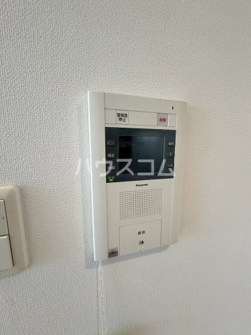 ����10