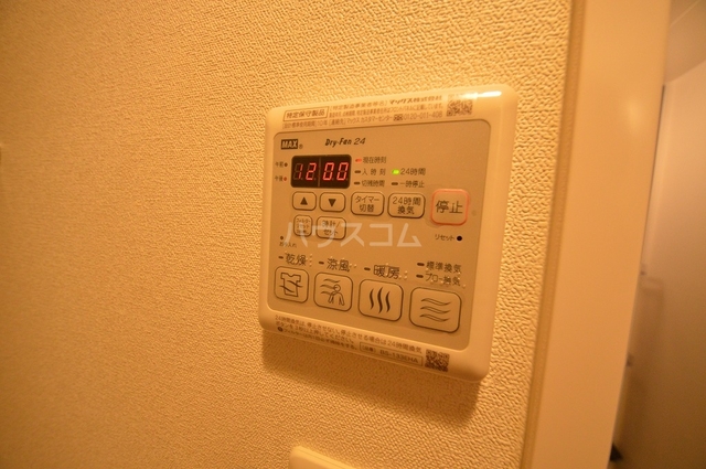 ����8