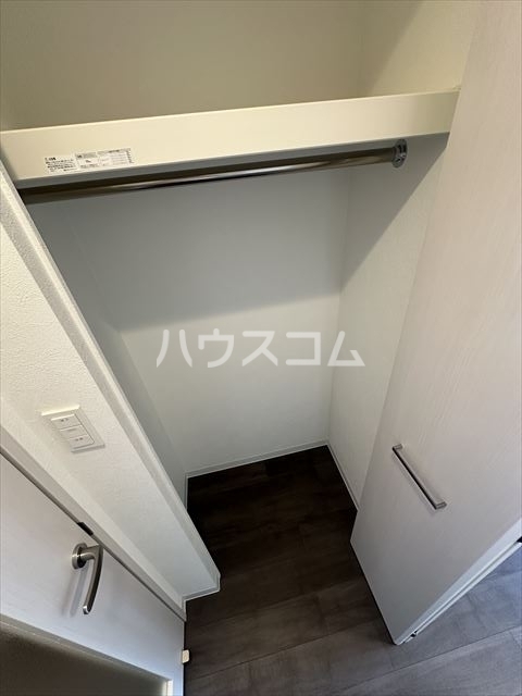 ����11