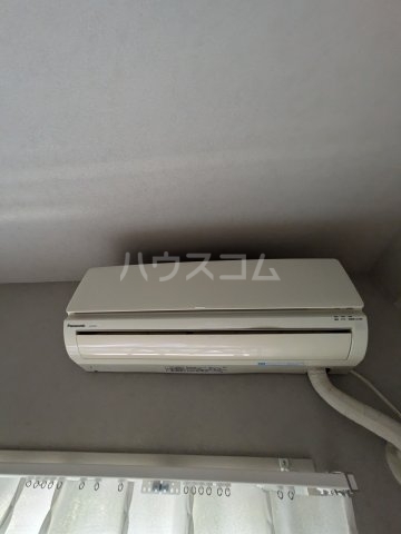 ����13