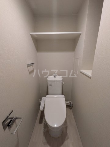 ����4
