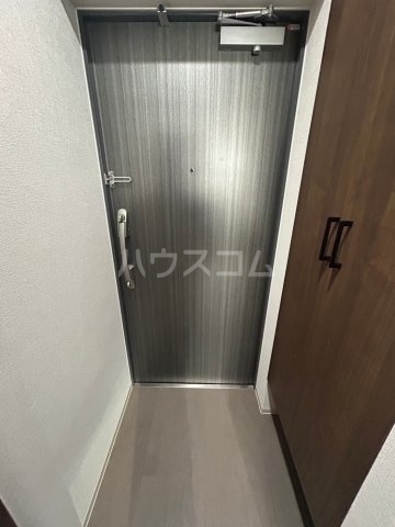 ����16