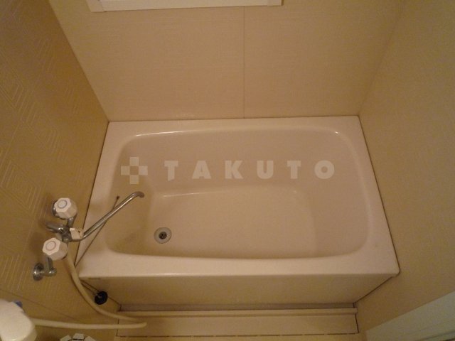 ����3