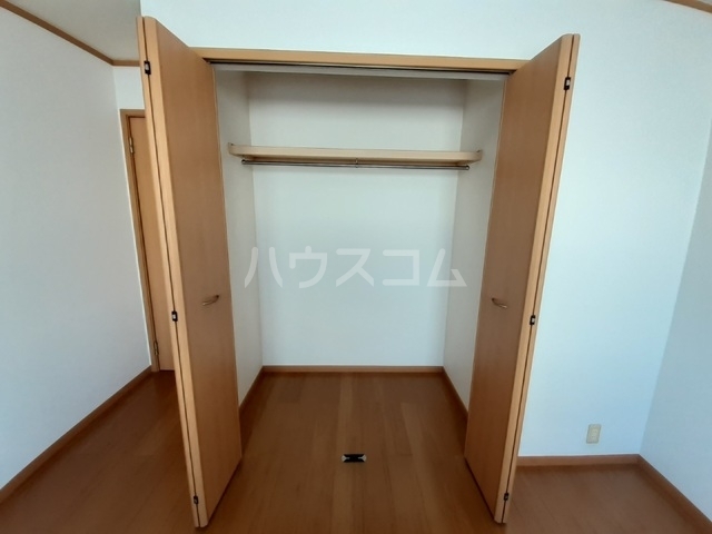 ����6