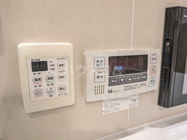 ����24