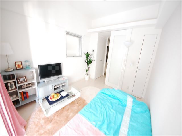 ����11