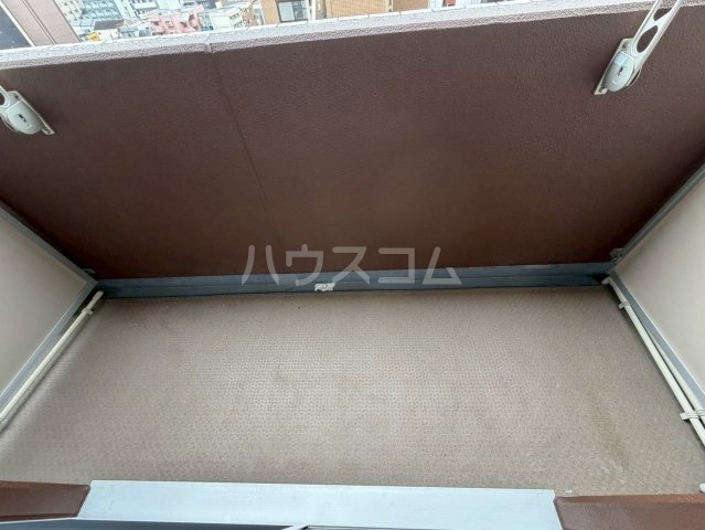 ����7