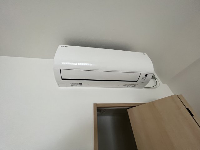 ����11