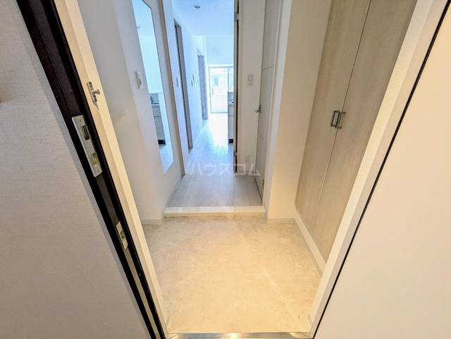 ����21