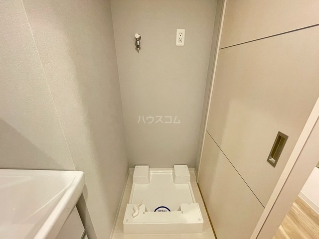 ����14