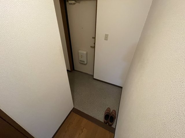����7
