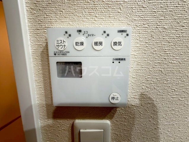 ����24