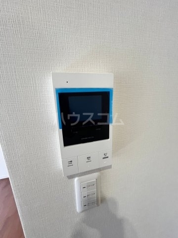 ����11