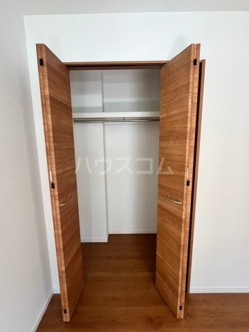 ����7