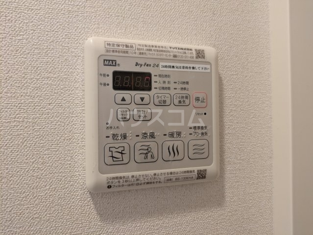 ����13
