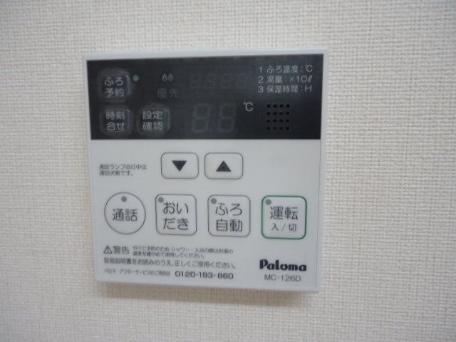 ����10