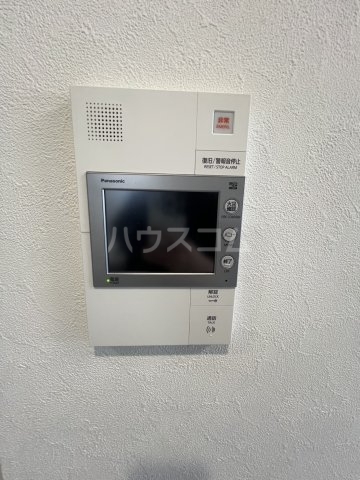 ����10