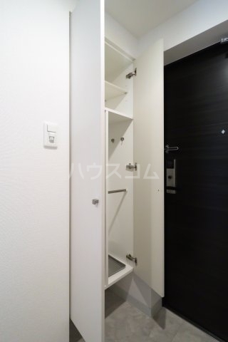 ����14