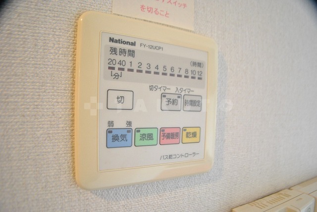 ����10