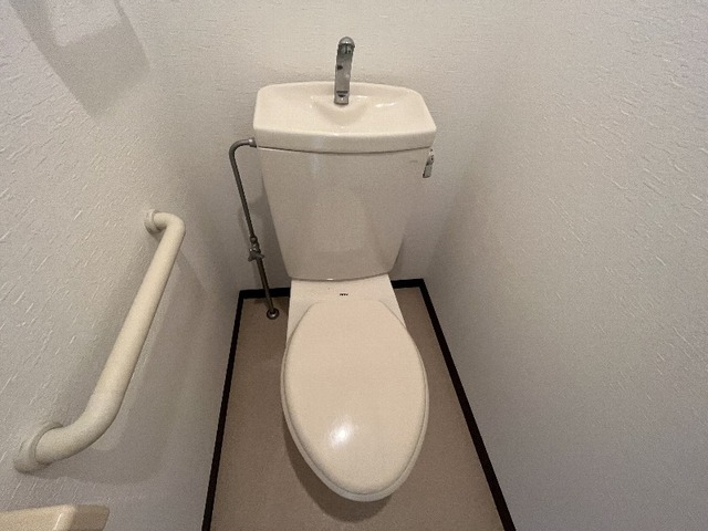 ����21