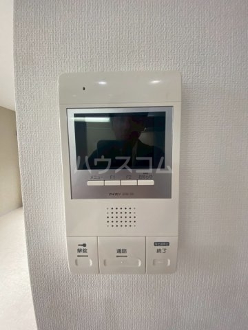 ����11