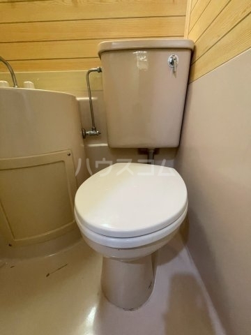 ����4