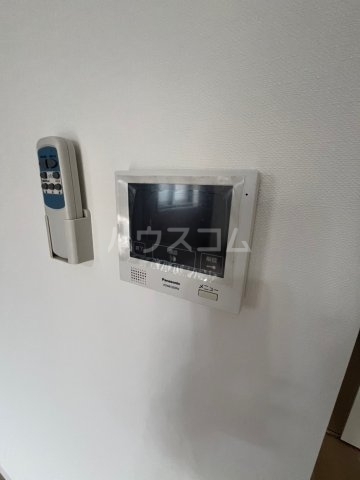 ����11