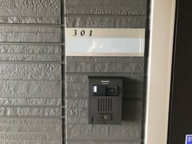 ����5