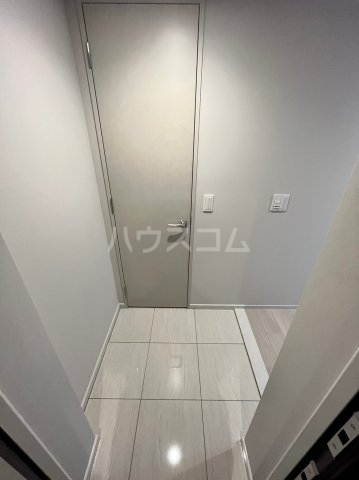 ����8