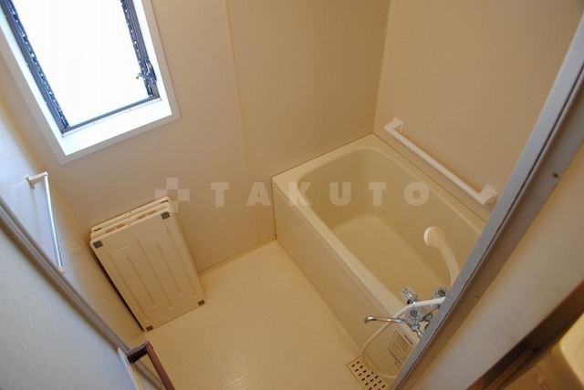 ����3