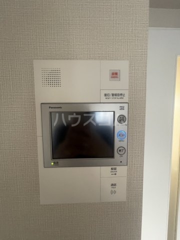 ����11