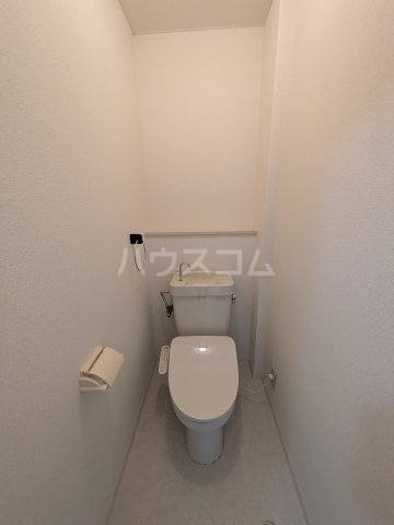 ����4