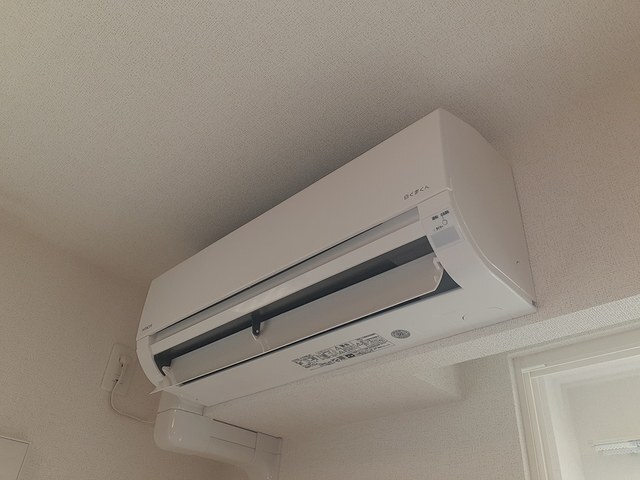����8
