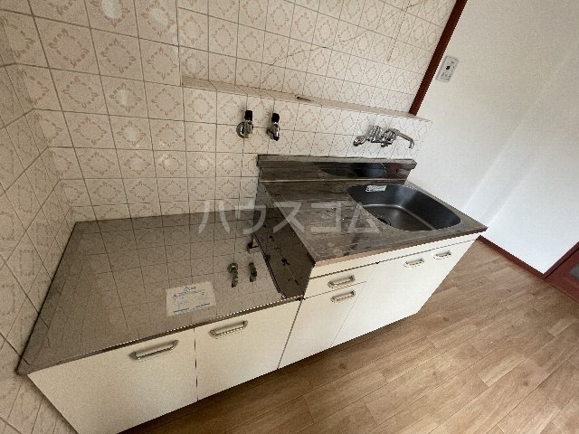 ����14