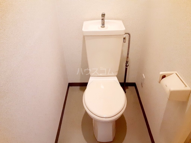 ����4