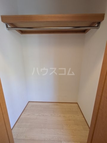 ����6