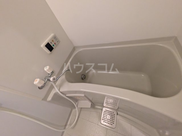 ����21