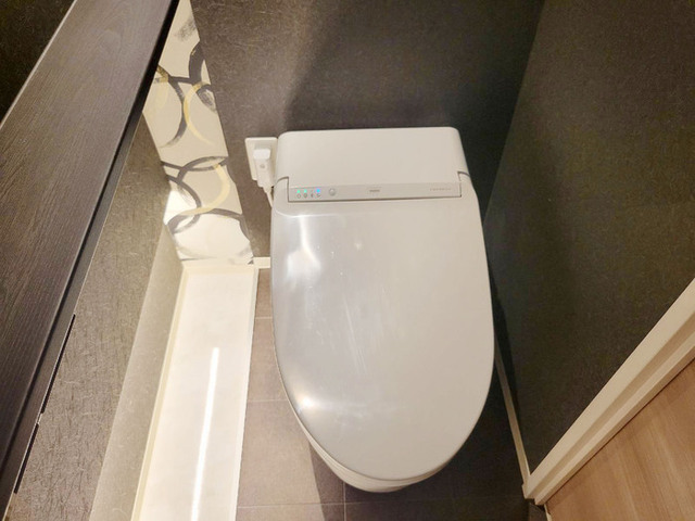 ����10