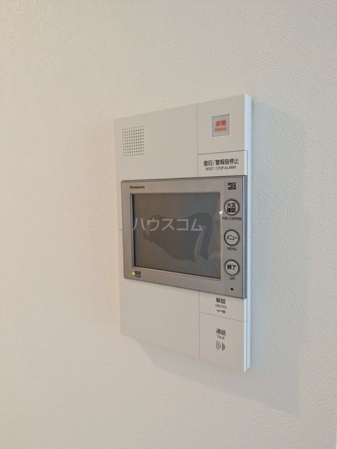 ����8