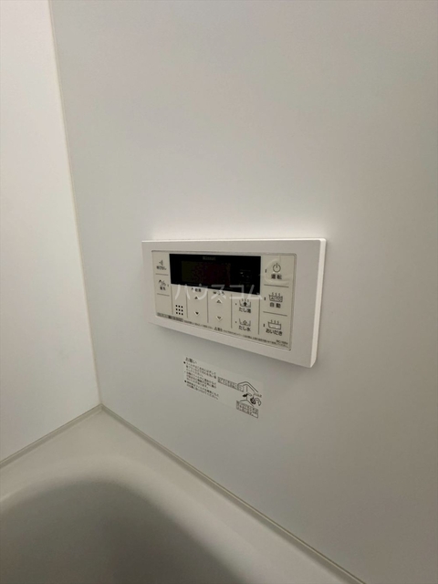 ����20
