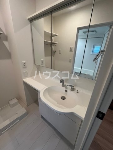 ����5