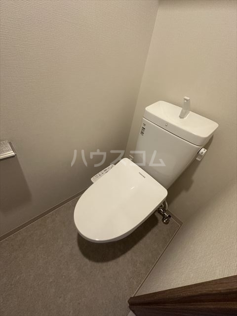 ����13